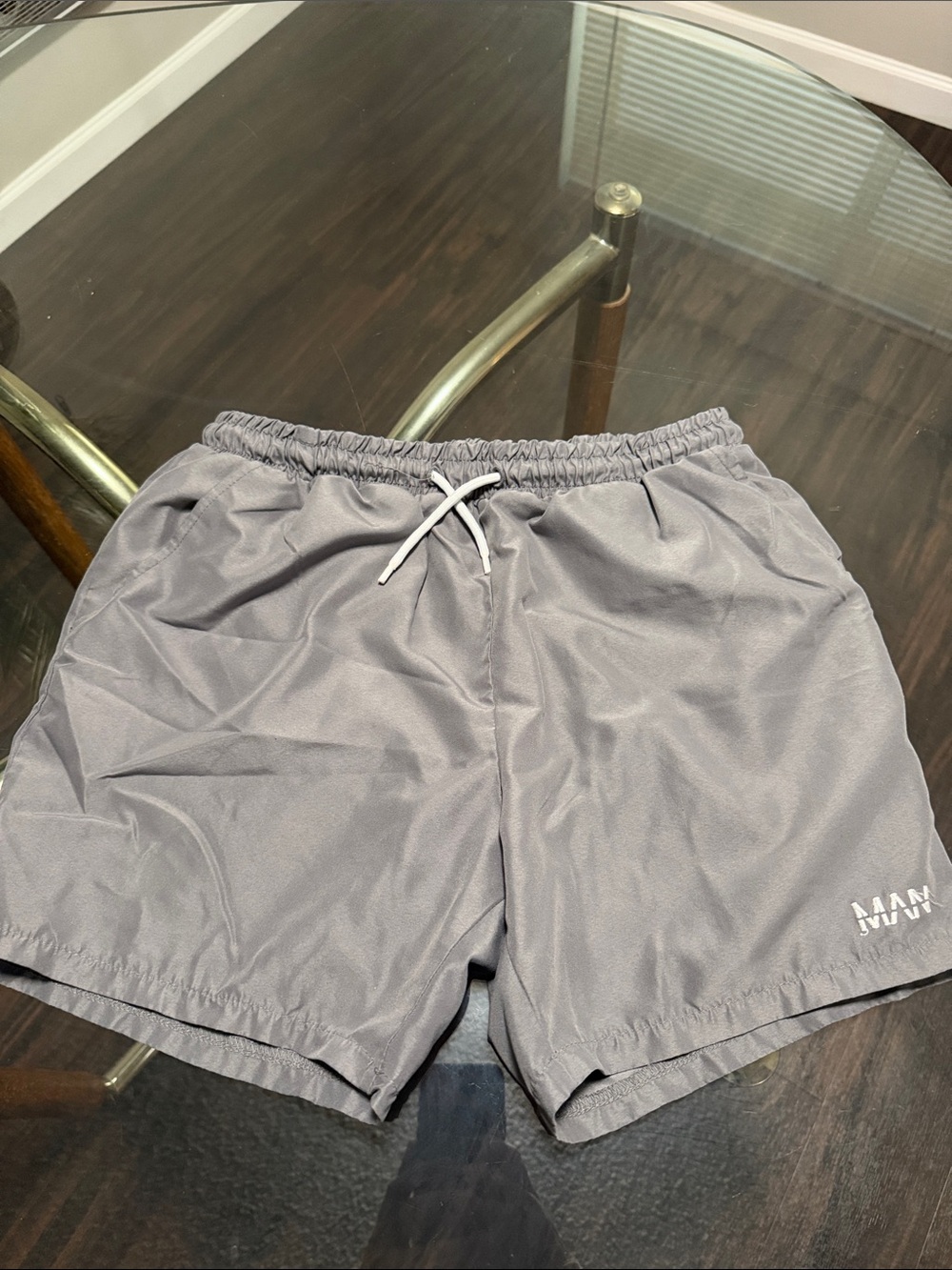 Boohoo Men’s Gray Athletic Shorts 5”